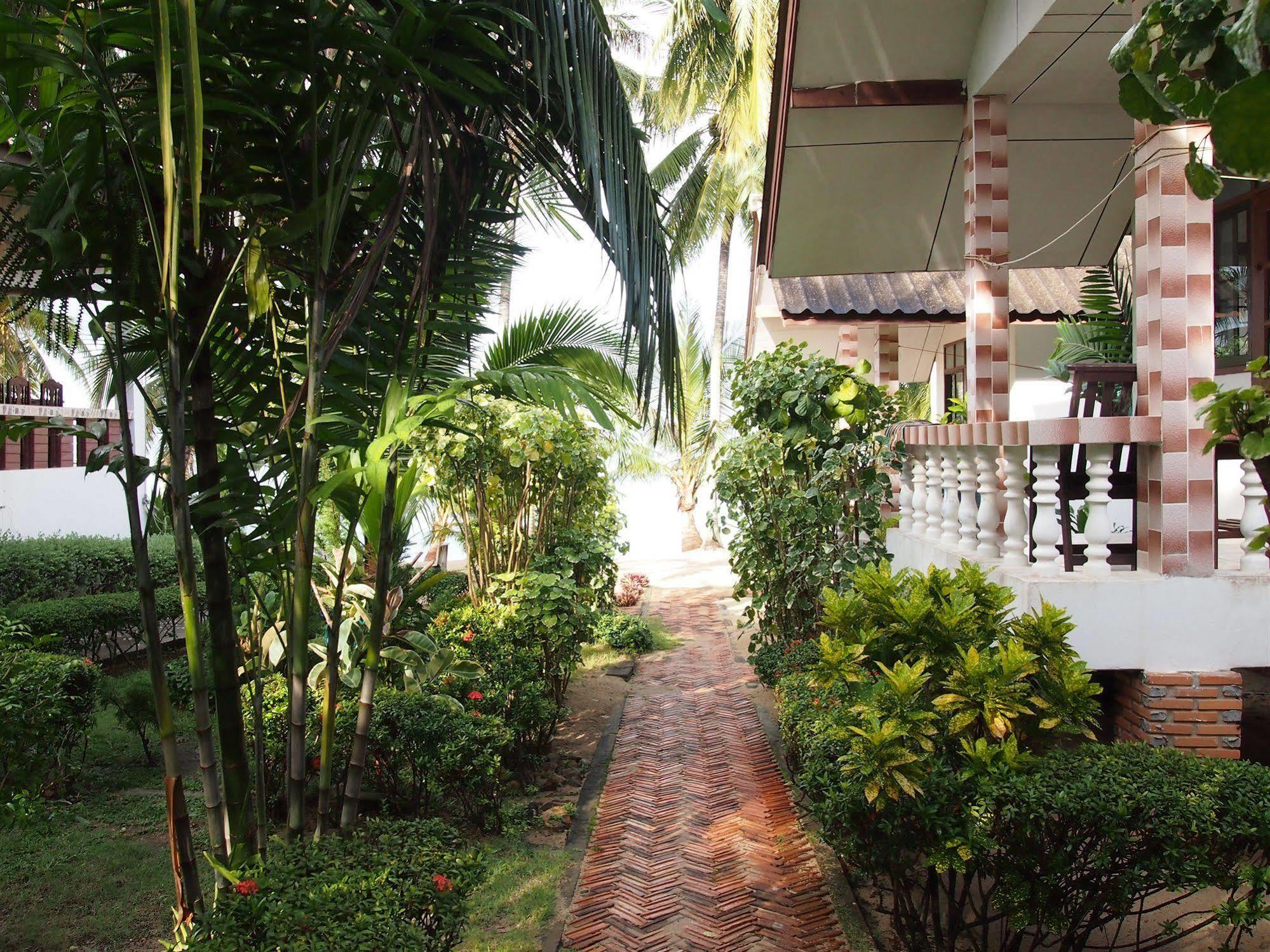 Hotell Palm Point Village